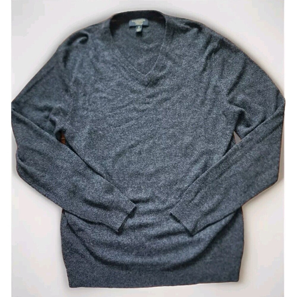 Cashmere Club Room Luxury Mens 100% Cashmere Sweater Size Medium Gray V-neck
